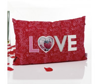 Романтическая подушка Love для любимых